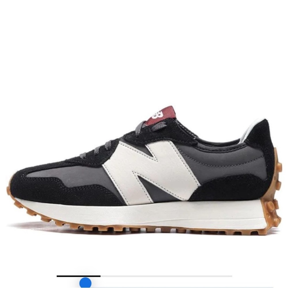 New balance 327 in black/gray size 8.5
